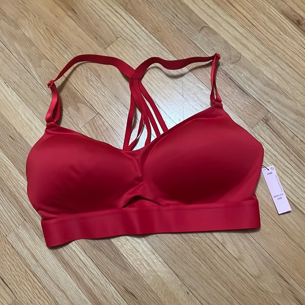 Victoria’s Secret sport bra